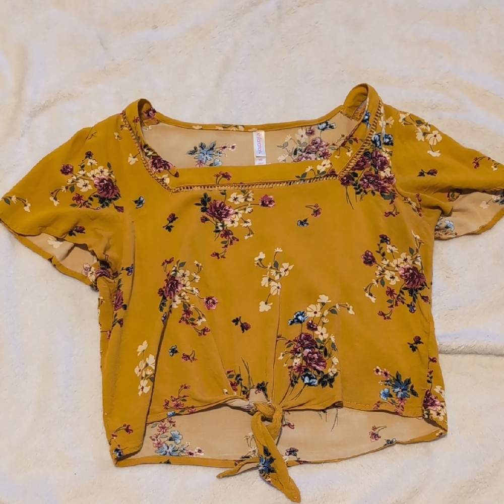 Xhilaration Mustard Floral Blouse